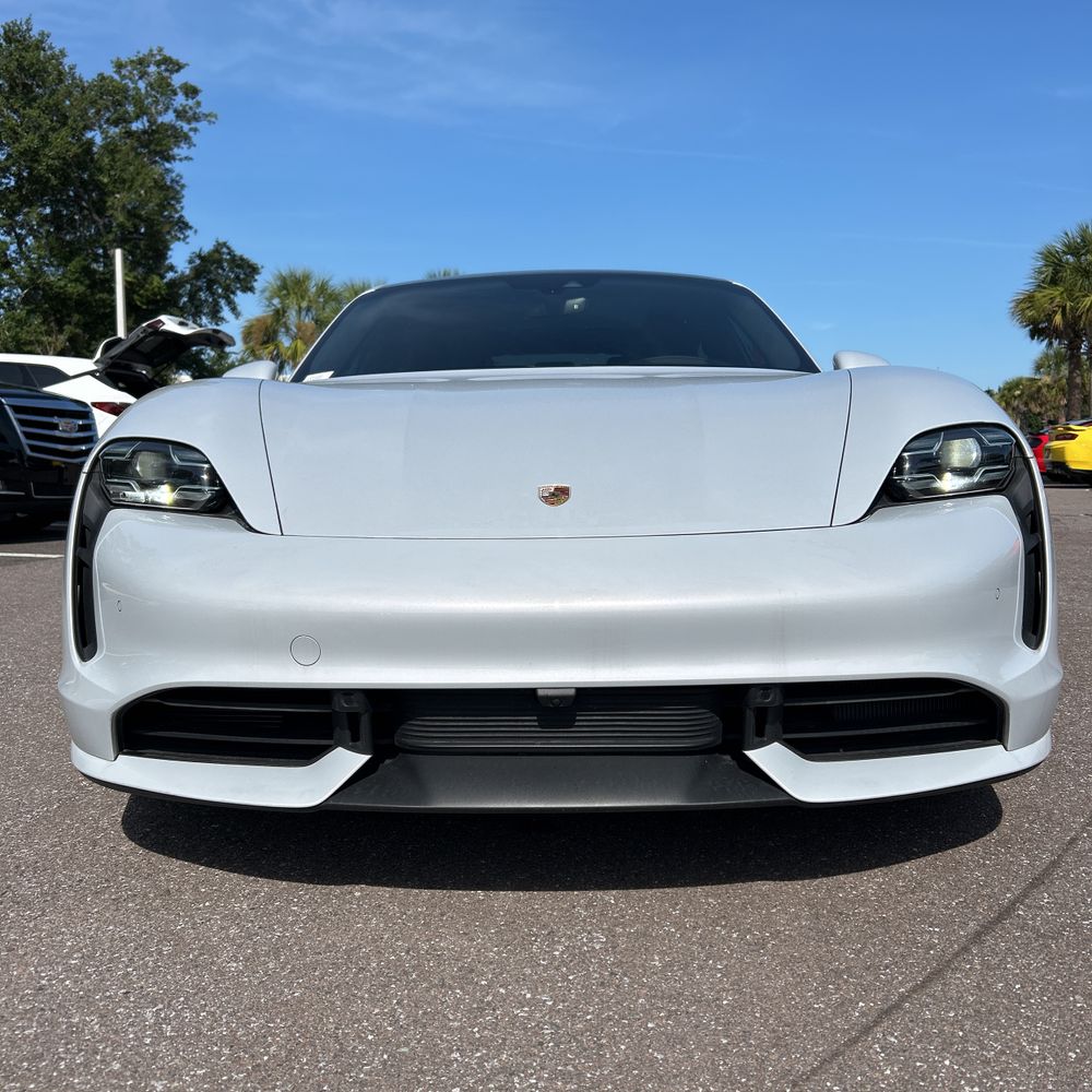 2021 Porsche Taycan Turbo