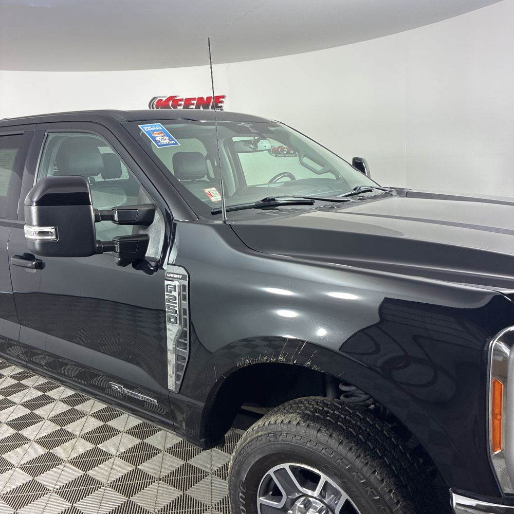 2023 Ford F-250 Super Duty Lariat