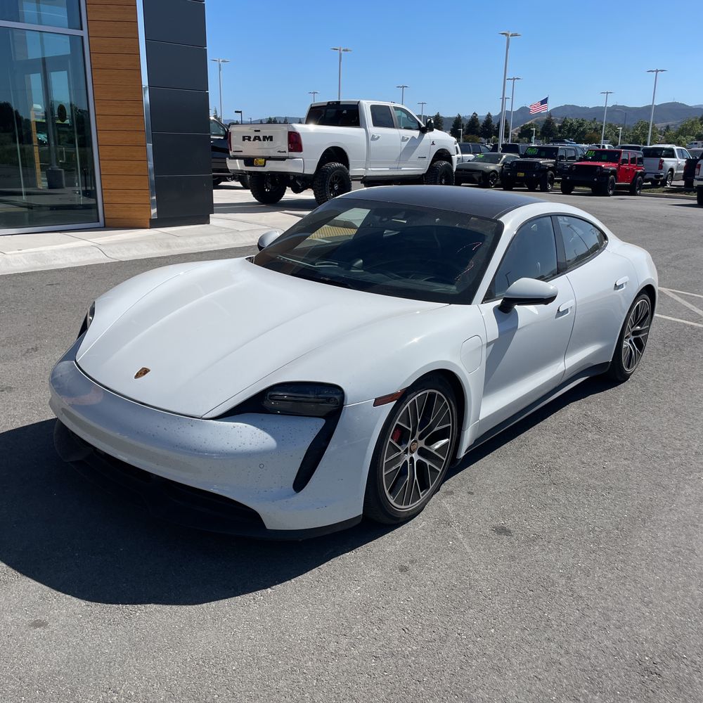 2022 Porsche Taycan 4S