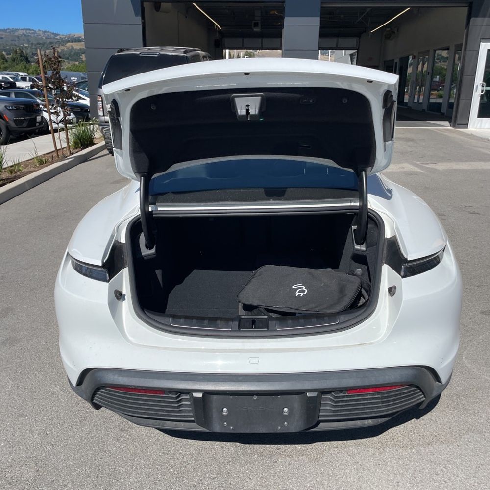 2022 Porsche Taycan 4S