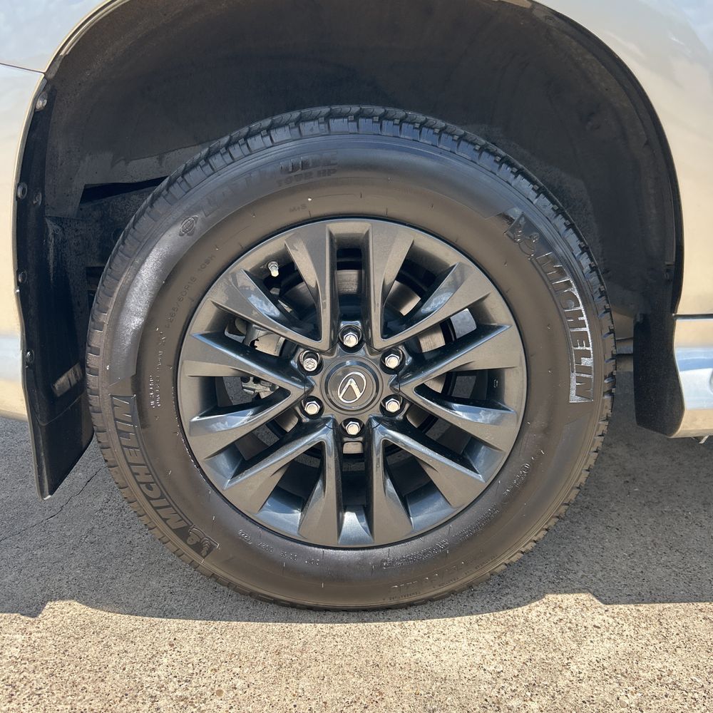 2023 Lexus GX 460 Base