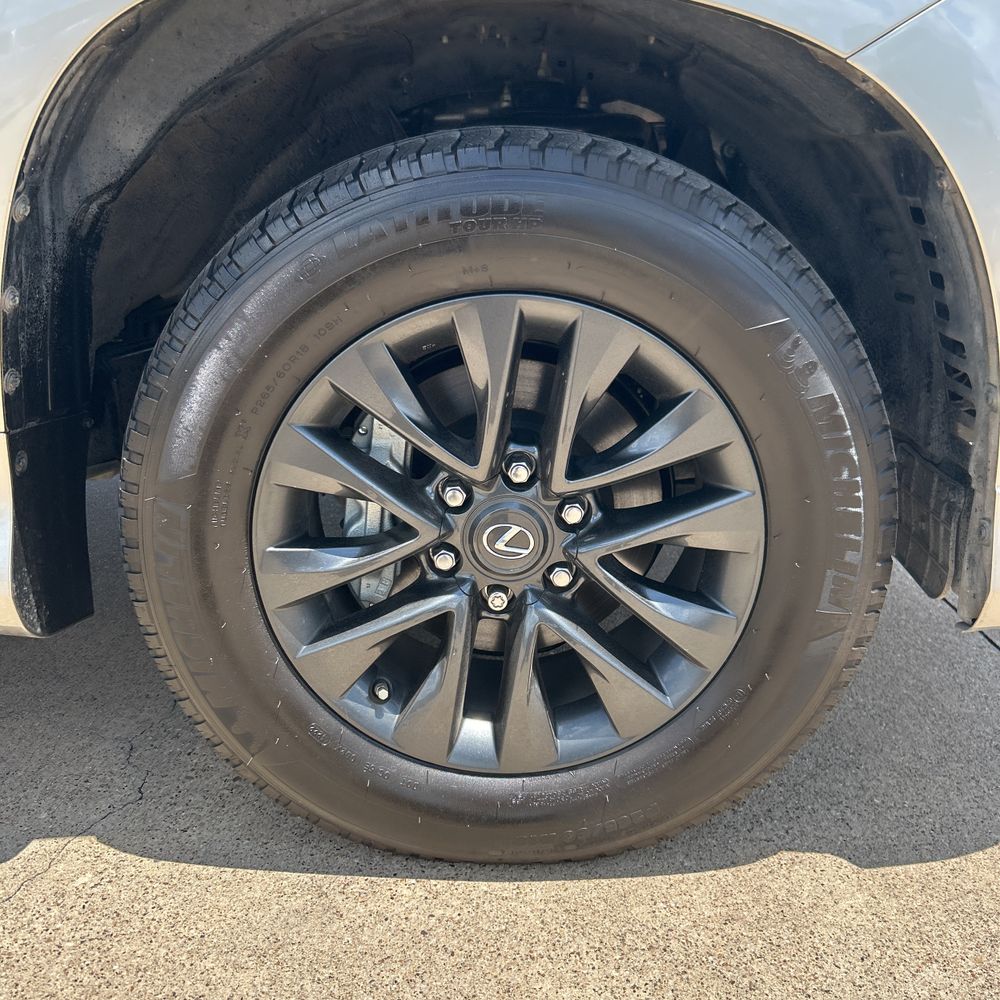 2023 Lexus GX 460 Base