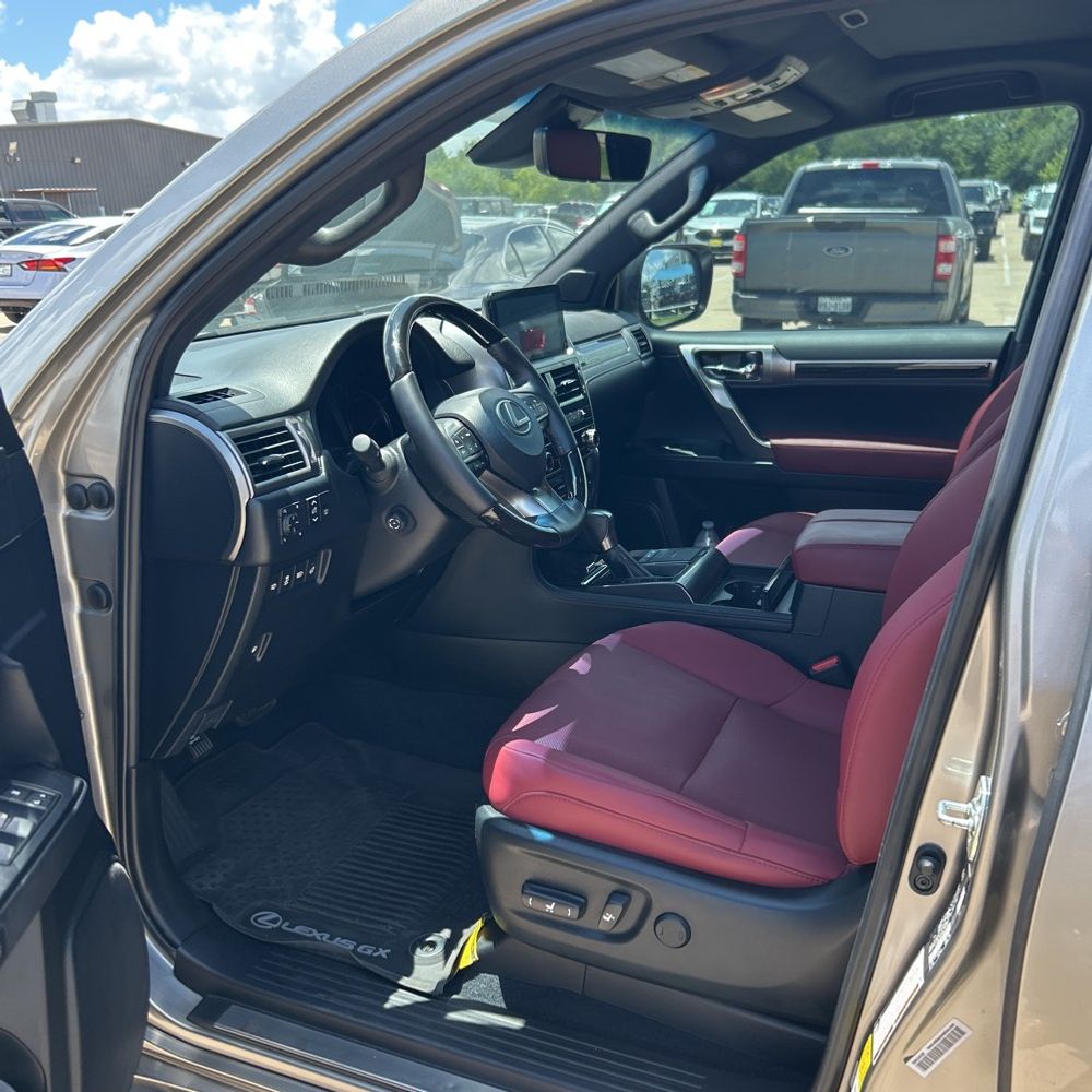 2023 Lexus GX 460 Base