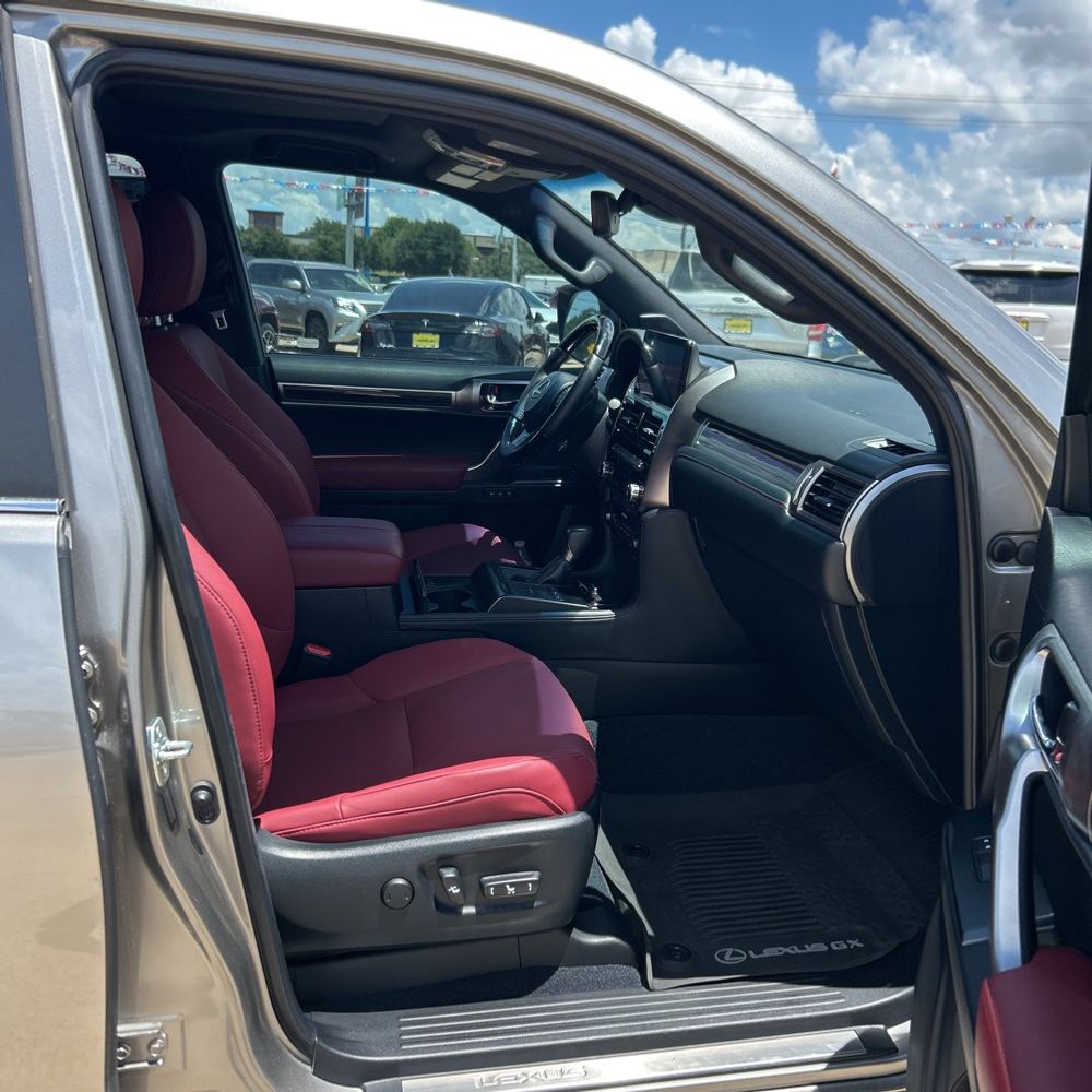 2023 Lexus GX 460 Base
