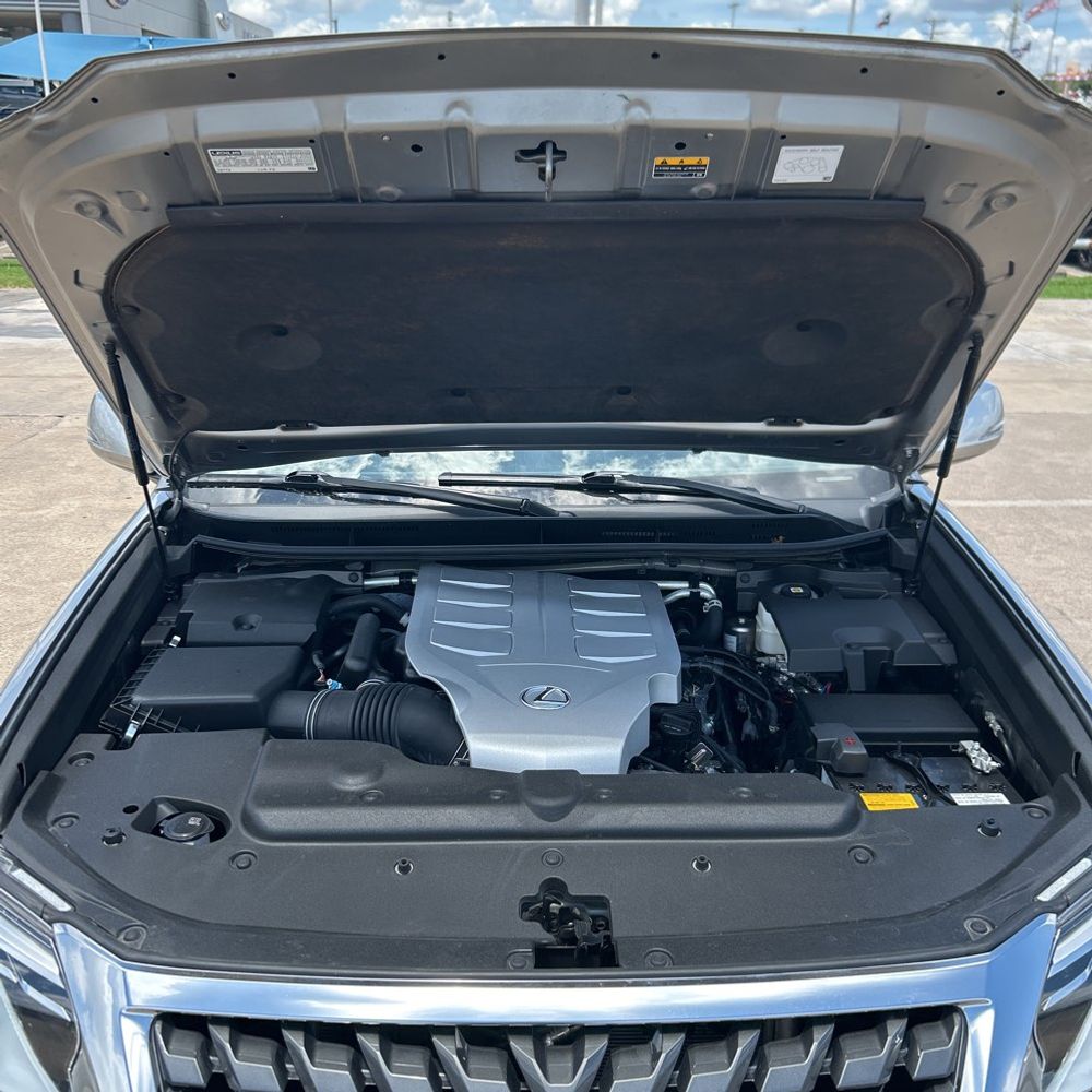 2023 Lexus GX 460 Base