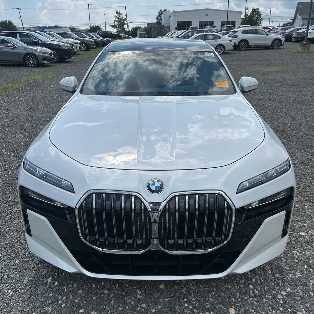 2023 BMW 7-Series 760xi