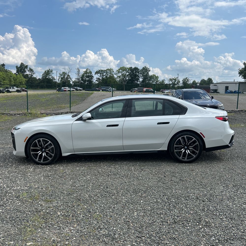 2023 BMW 7-Series 760xi