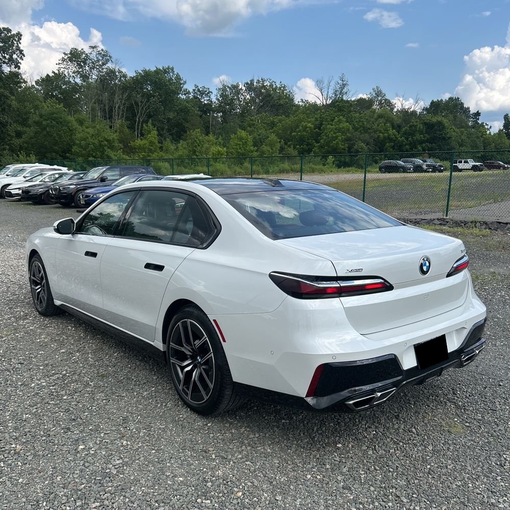 2023 BMW 7-Series 760xi