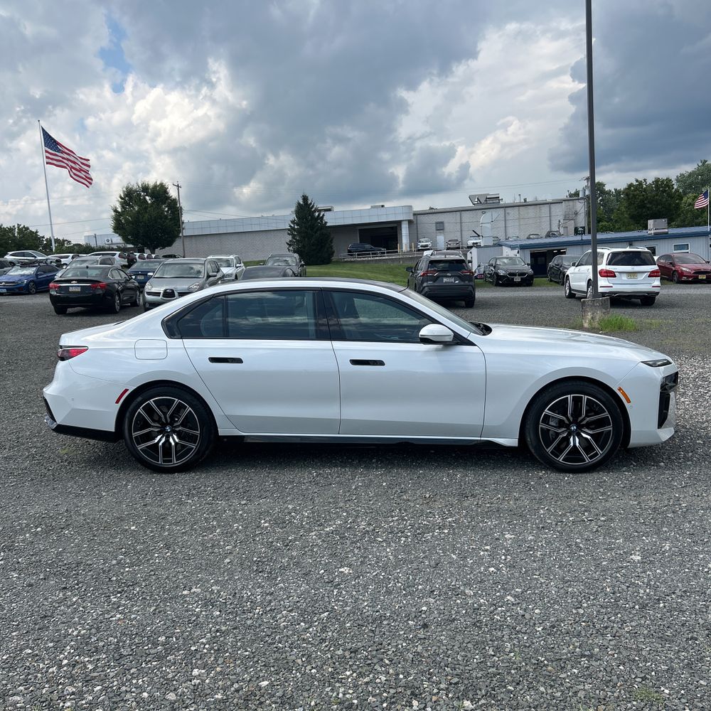 2023 BMW 7-Series 760xi