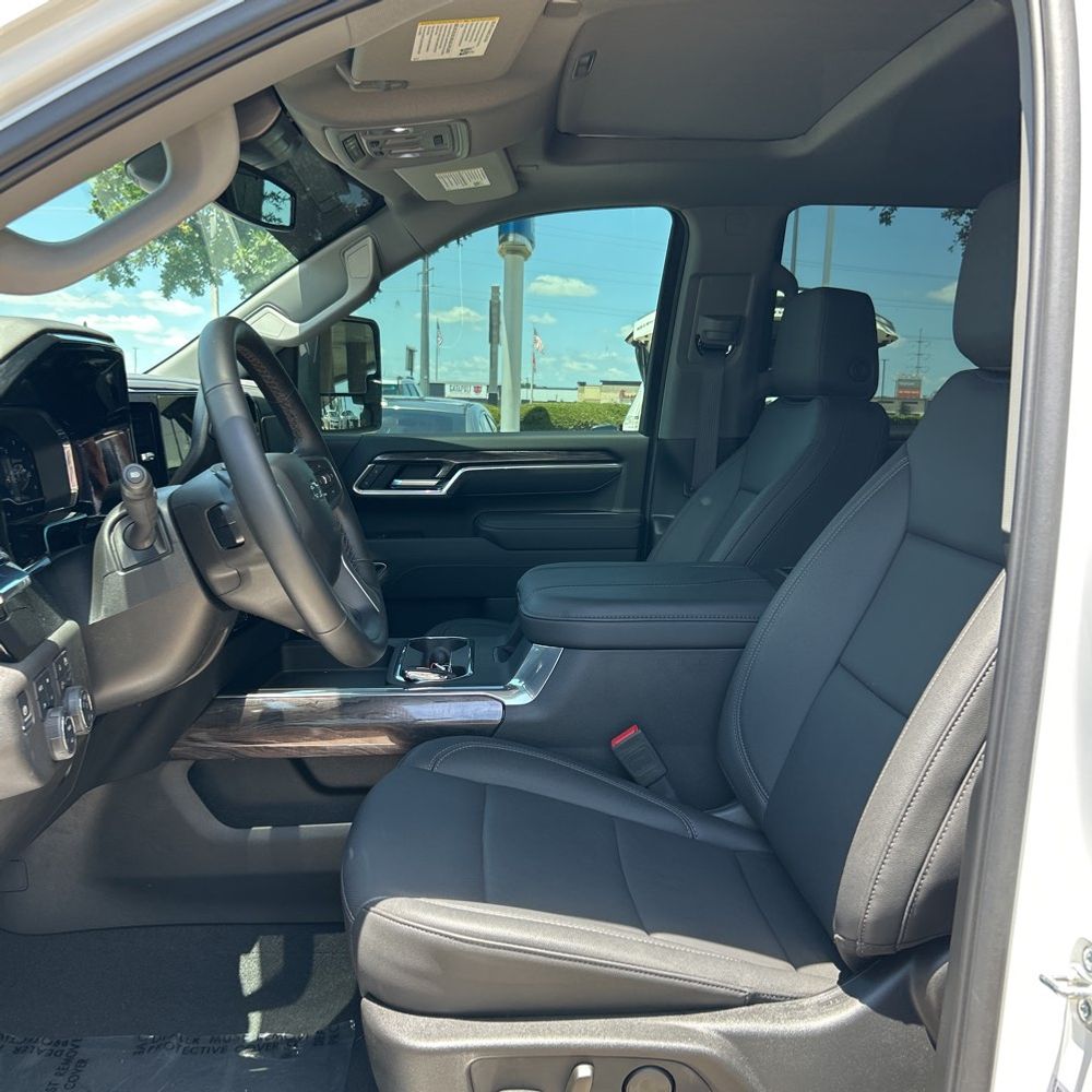 2025 Chevrolet Silverado 2500HD LTZ