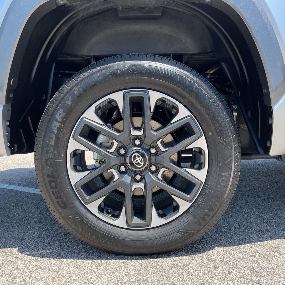 2025 Toyota Tundra Limited HV