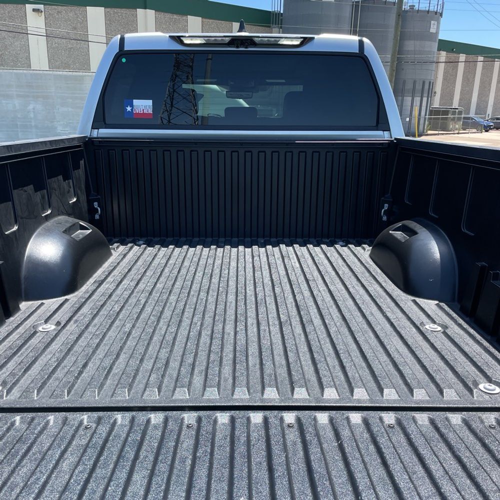 2025 Toyota Tundra Limited HV