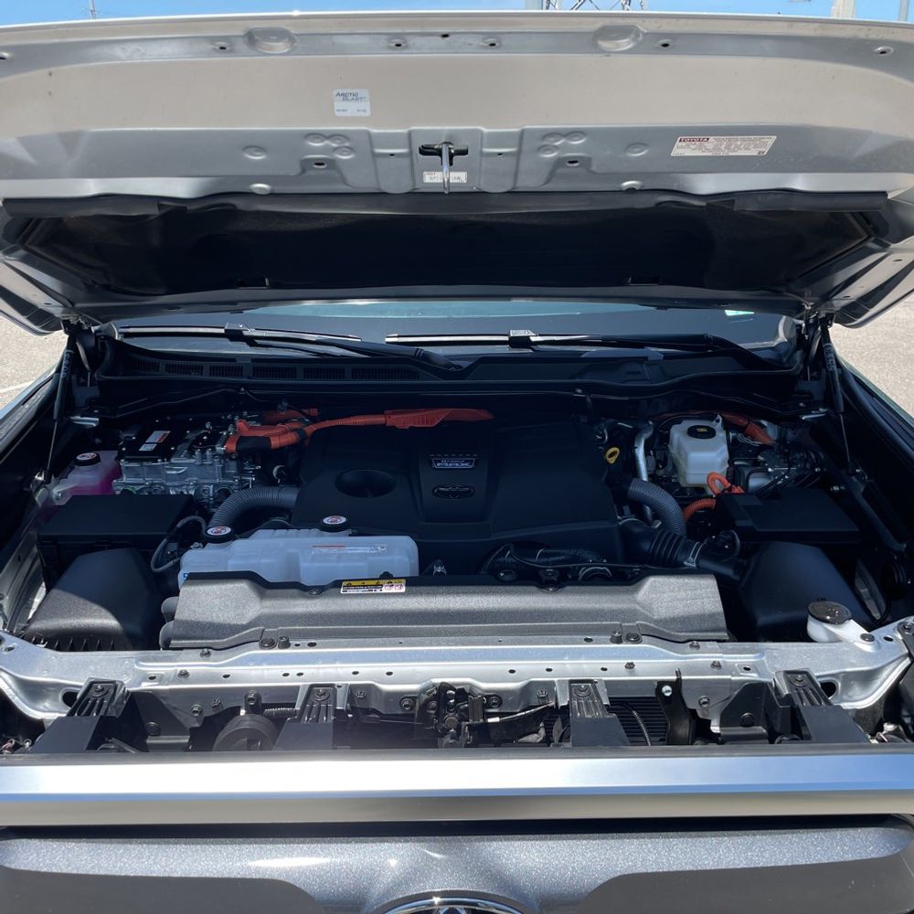 2025 Toyota Tundra Limited HV
