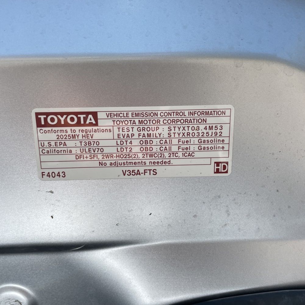 2025 Toyota Tundra Limited HV
