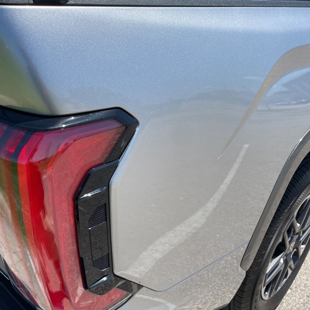 2025 Toyota Tundra Limited HV