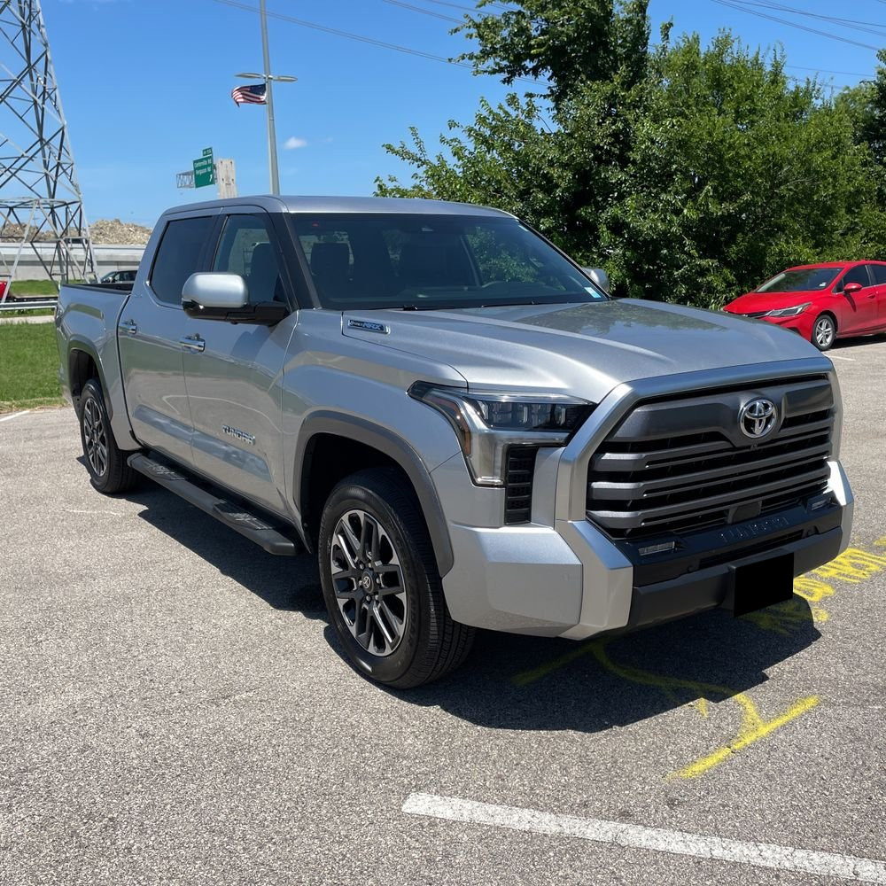 2025 Toyota Tundra Limited HV