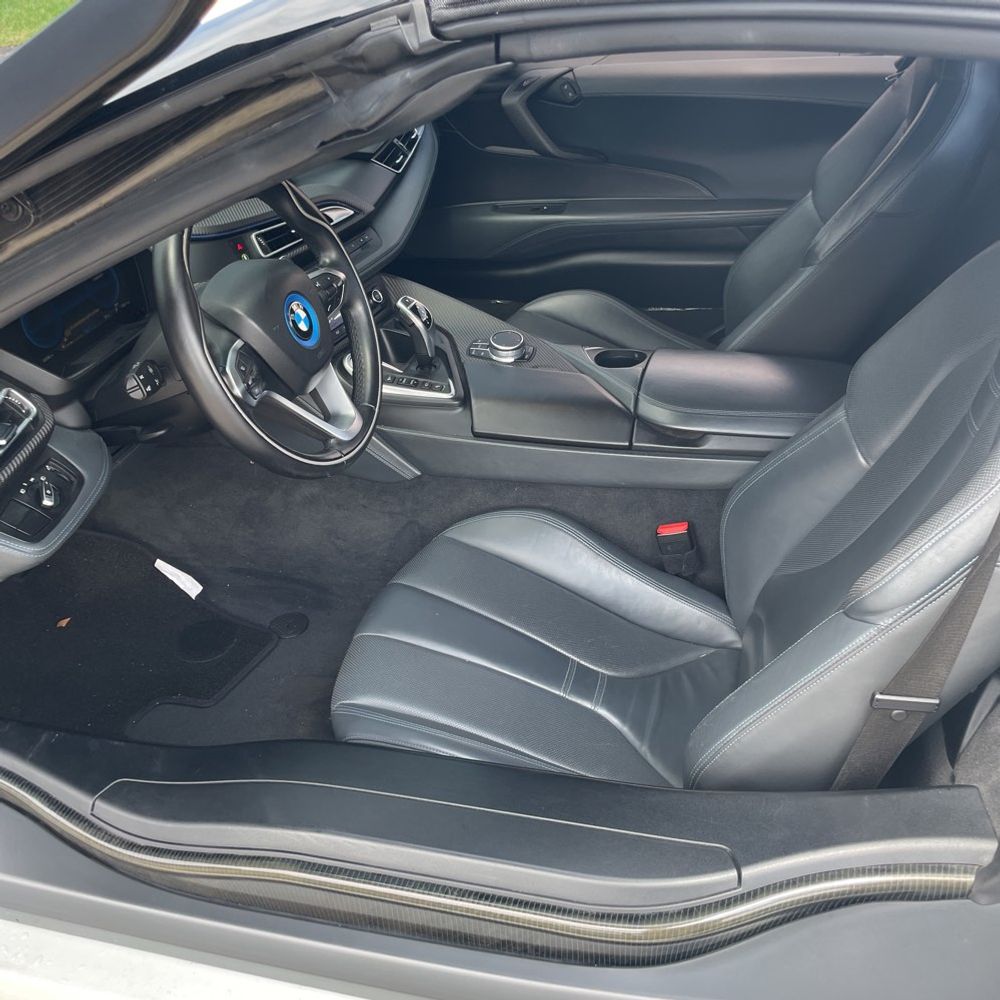 2020 BMW i8