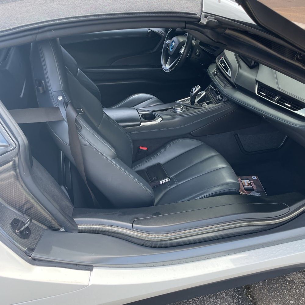 2020 BMW i8