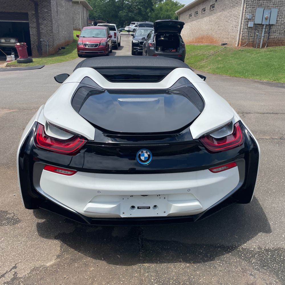 2020 BMW i8