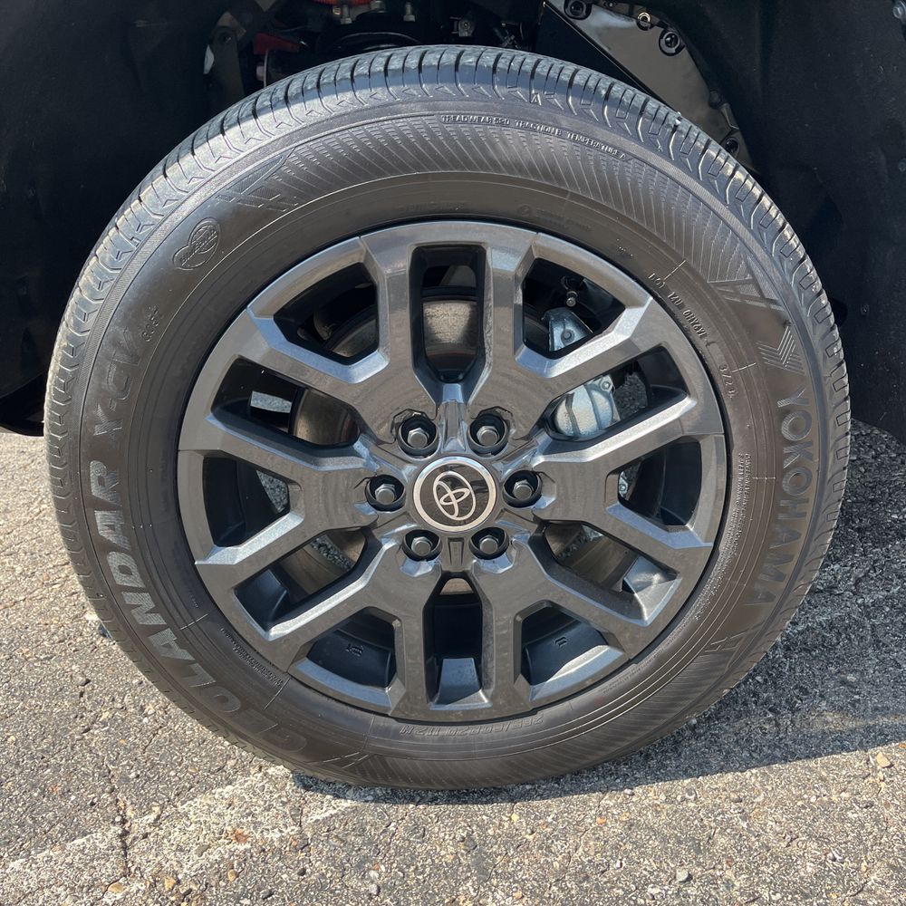 2024 Toyota Tundra Platinum HV