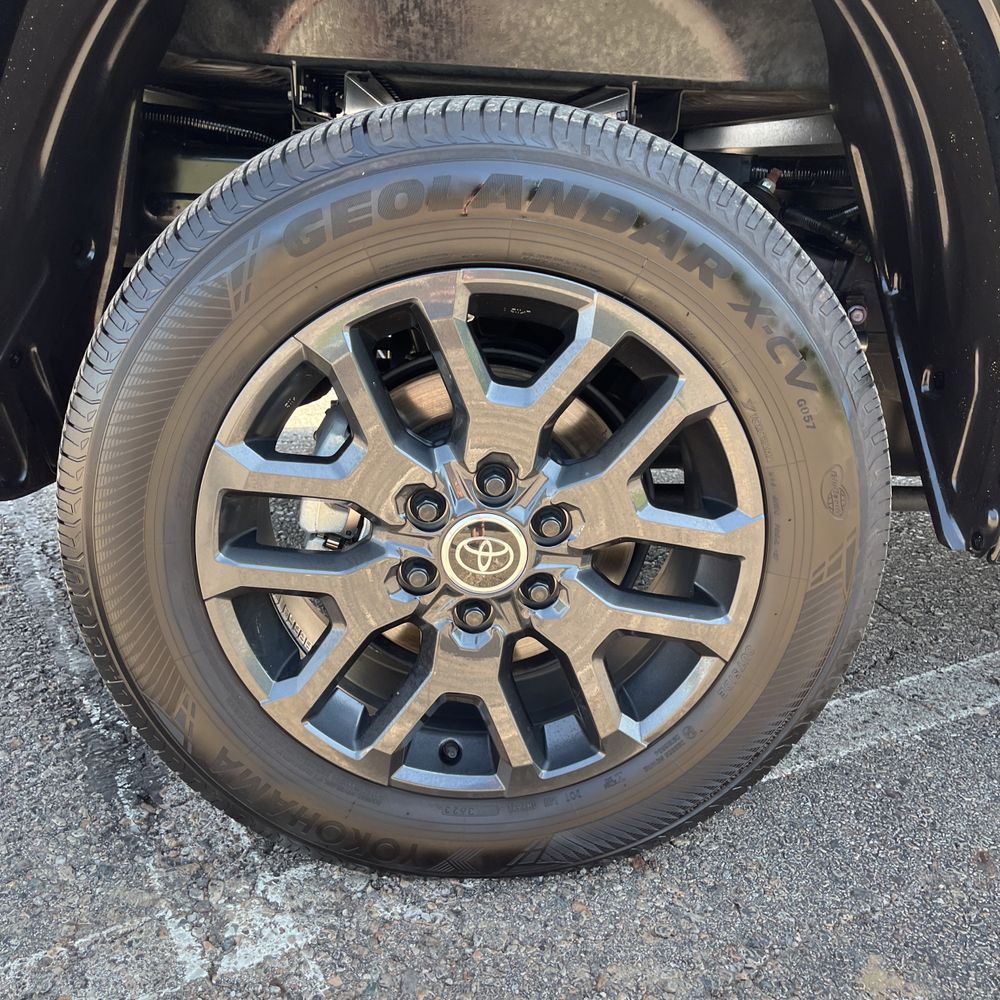 2024 Toyota Tundra Platinum HV