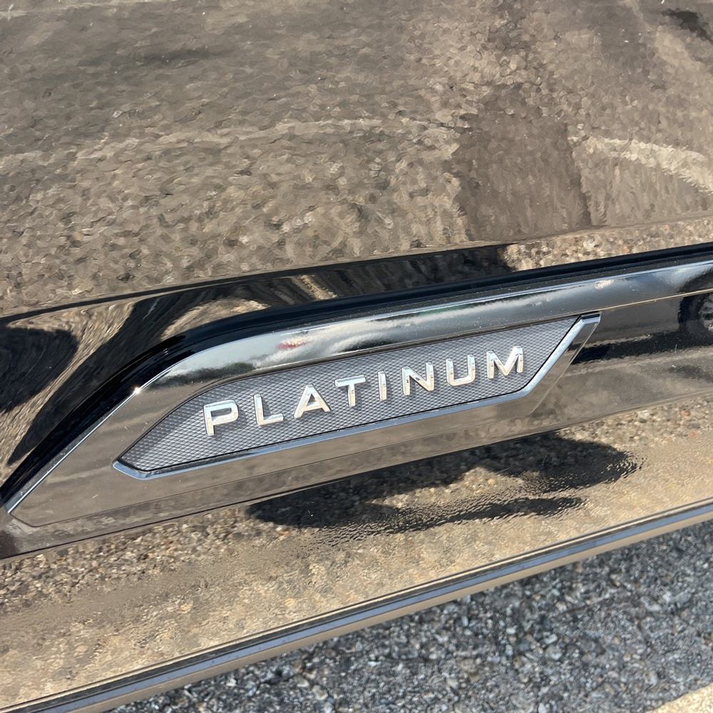 2024 Toyota Tundra Platinum HV