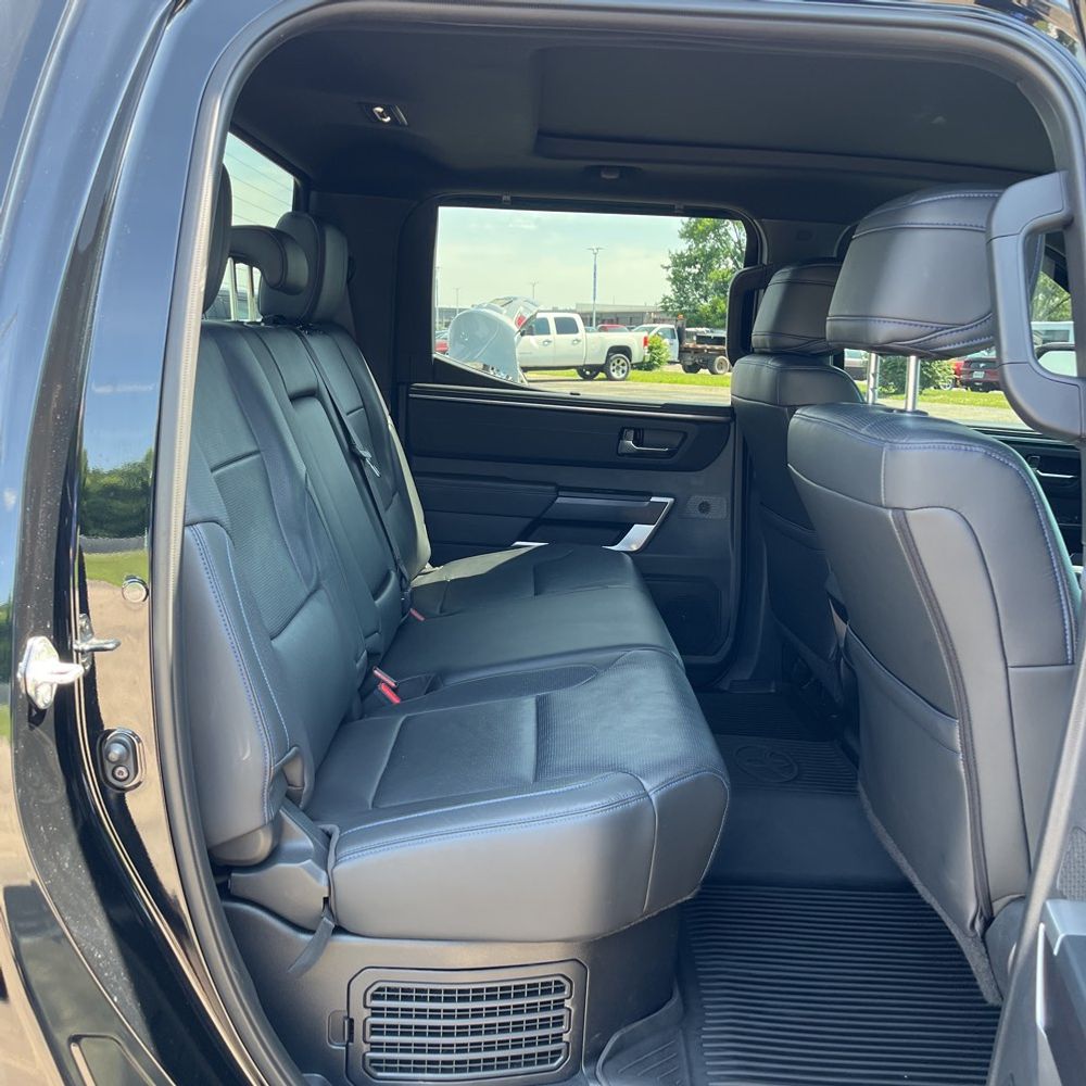 2024 Toyota Tundra Platinum HV