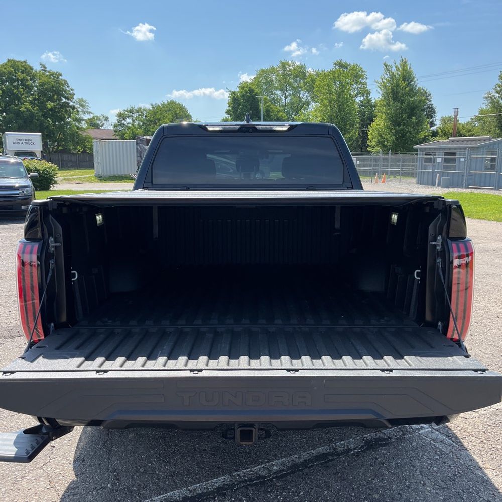 2024 Toyota Tundra Platinum HV