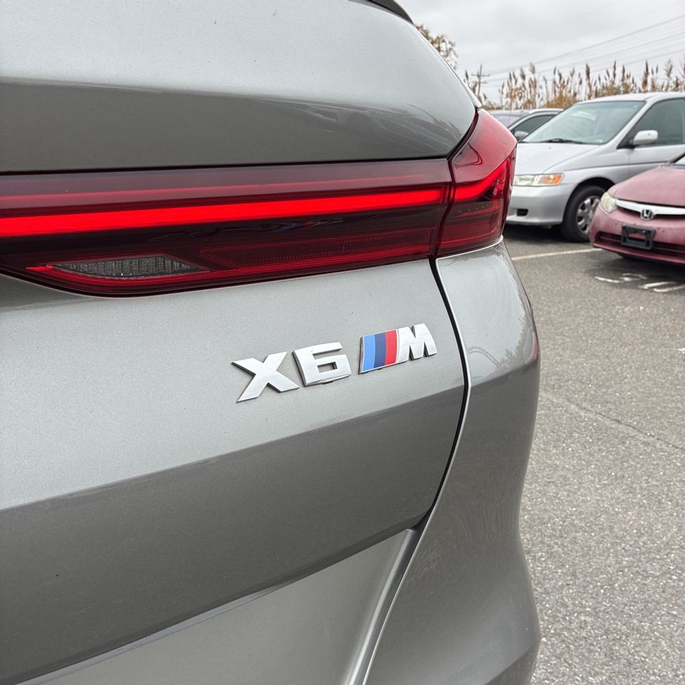 2023 BMW X6 M