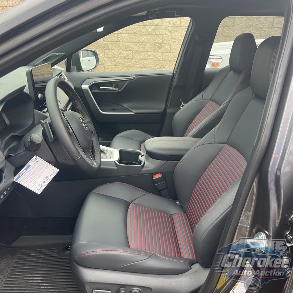 2025 Toyota RAV4 Plug-in Hybrid XSE