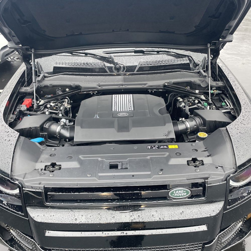 2024 Land Rover Defender 110 V8 P525