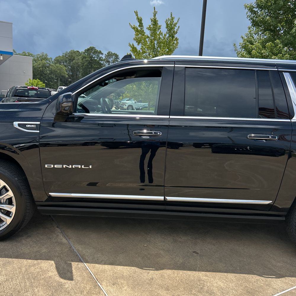 2024 GMC Yukon XL Denali