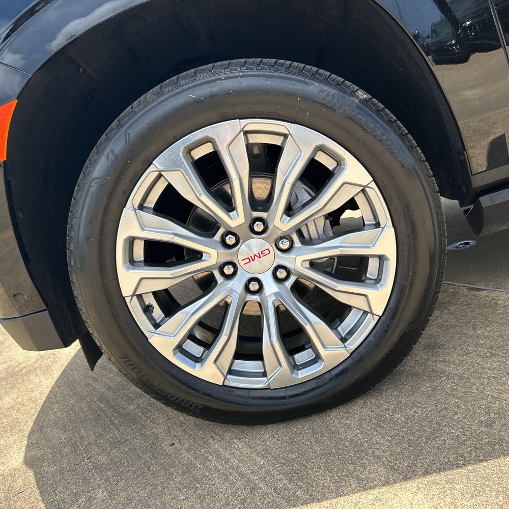 2024 GMC Yukon XL Denali
