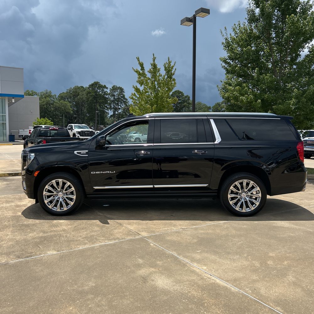 2024 GMC Yukon XL Denali