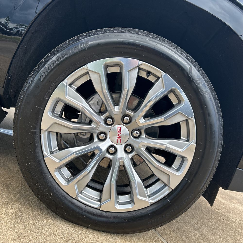 2024 GMC Yukon XL Denali
