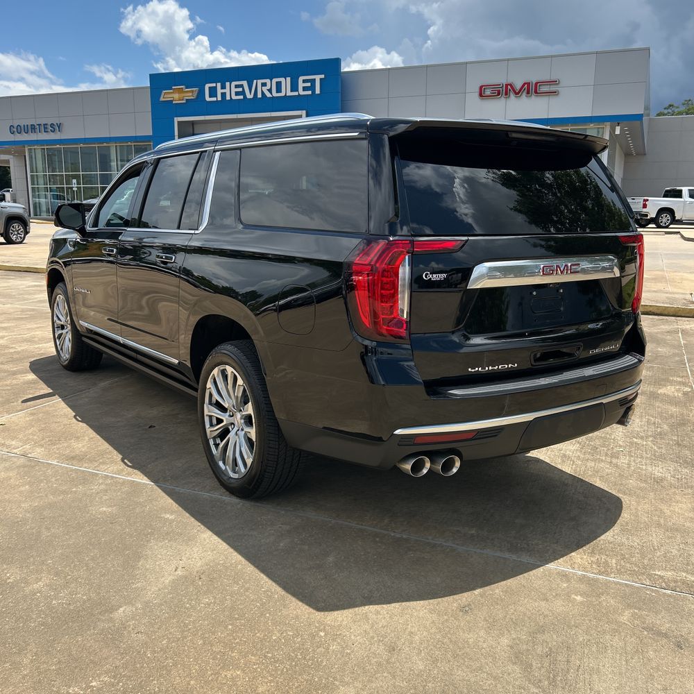 2024 GMC Yukon XL Denali