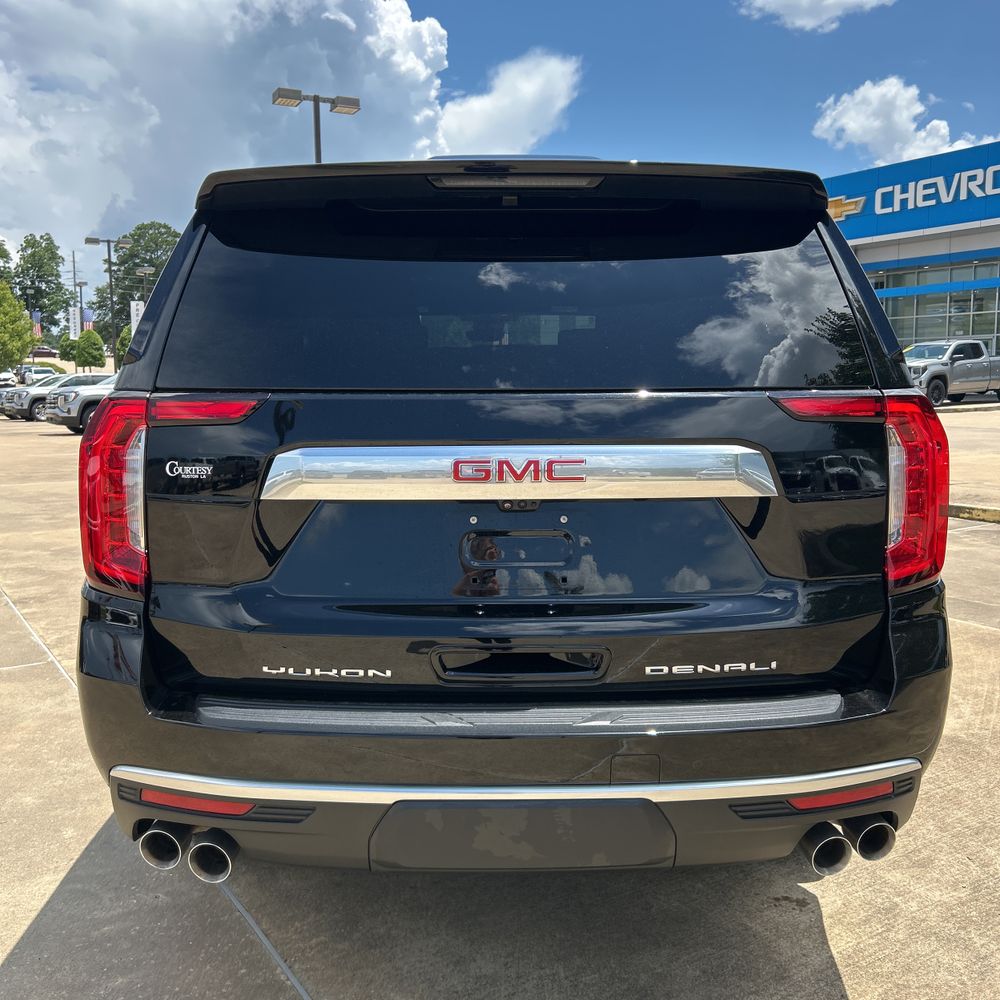 2024 GMC Yukon XL Denali