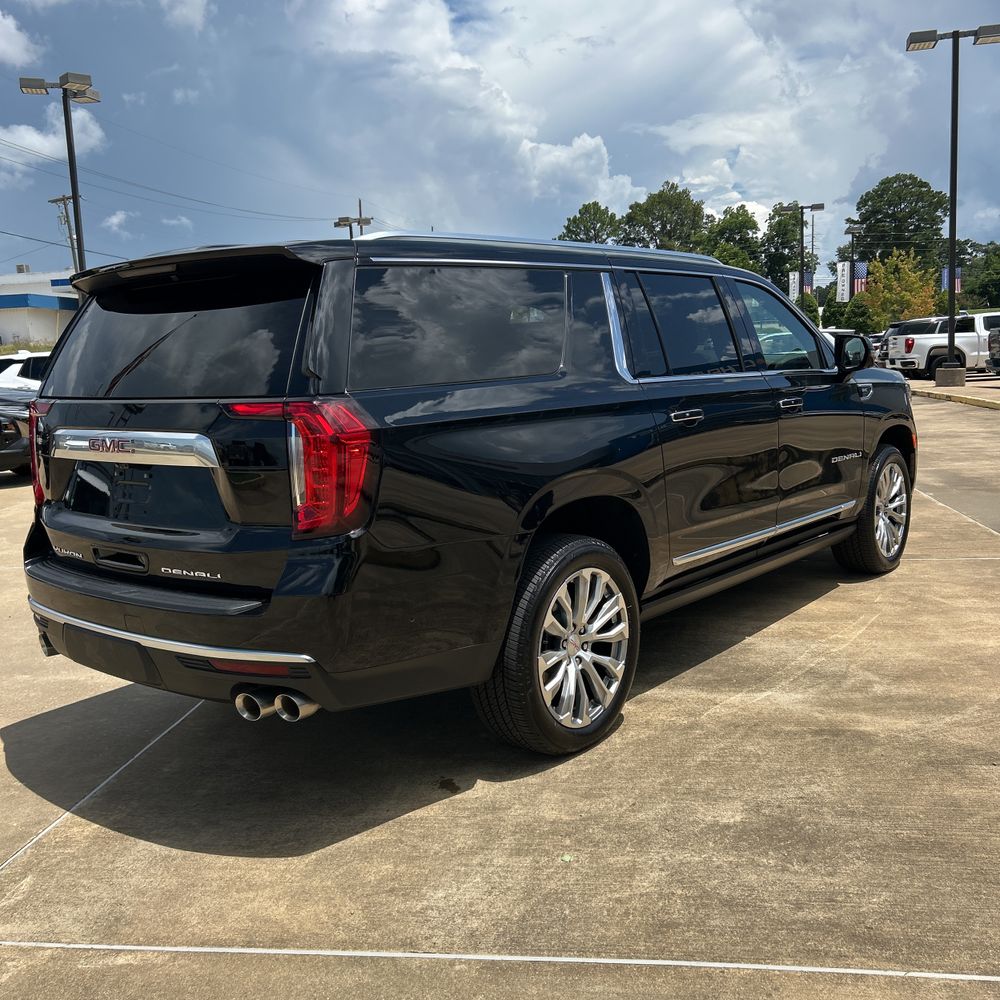 2024 GMC Yukon XL Denali
