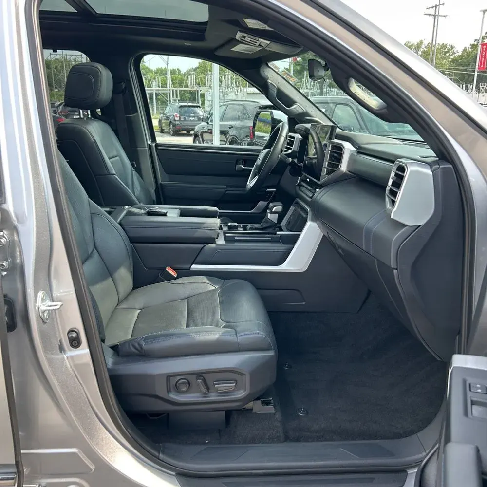 2025 Toyota Tundra Platinum
