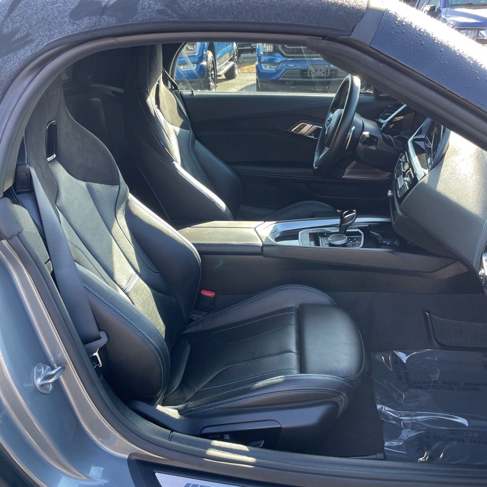 2023 BMW Z4 M40i