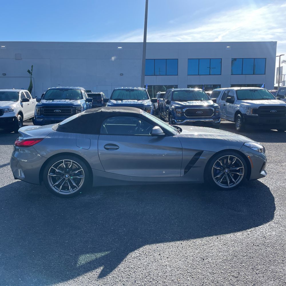 2023 BMW Z4 M40i