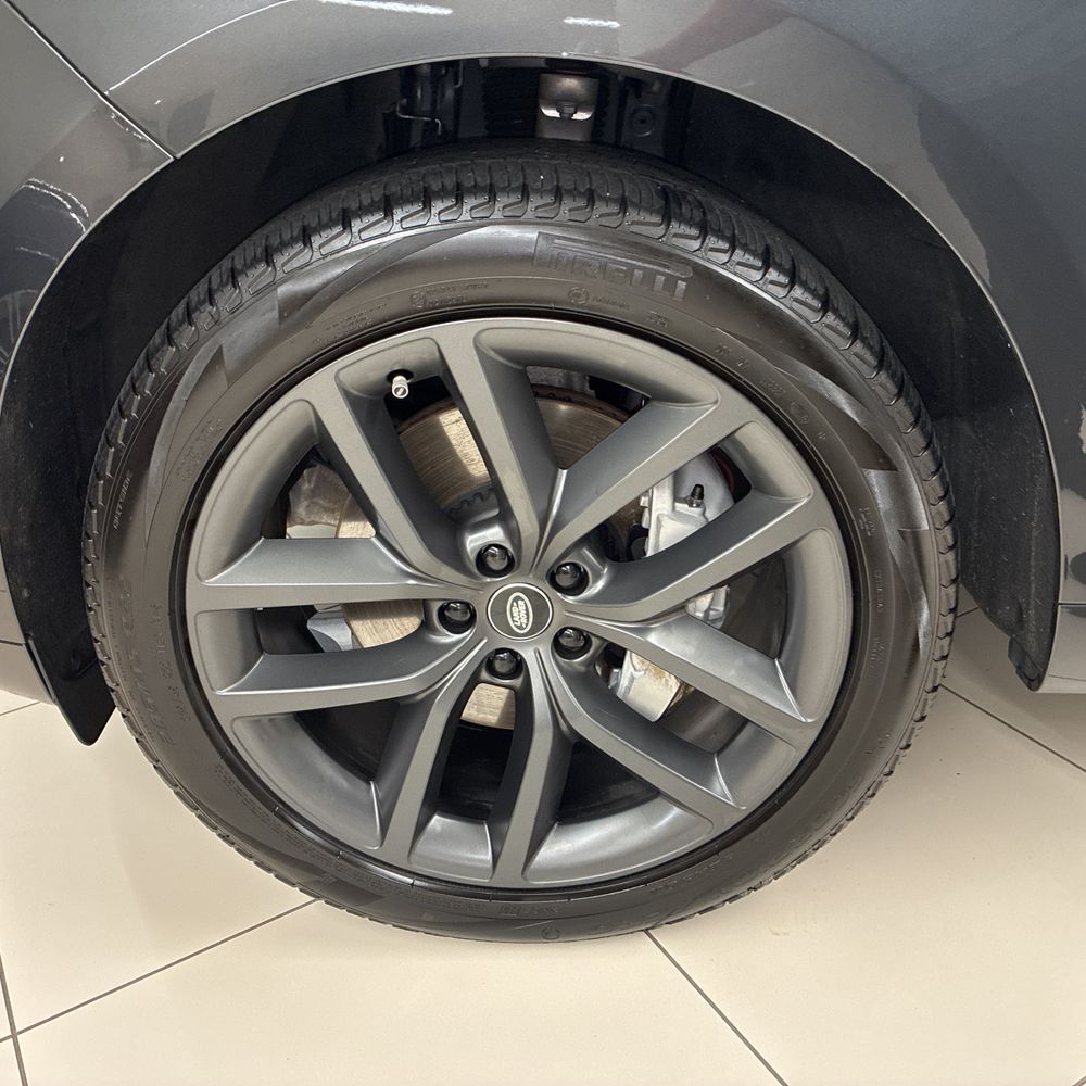 2025 Land Rover Range Rover Sport P460e Dynamic SE