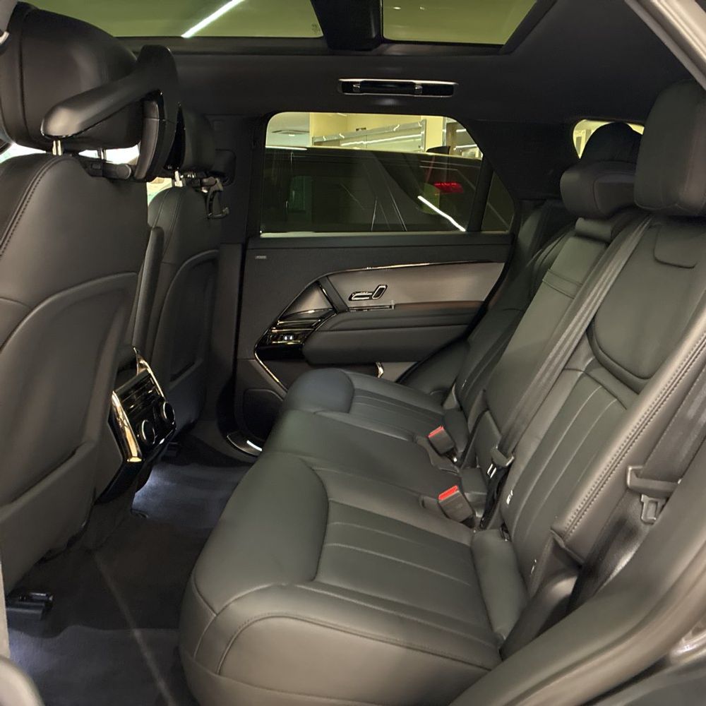 2025 Land Rover Range Rover Sport P460e Dynamic SE