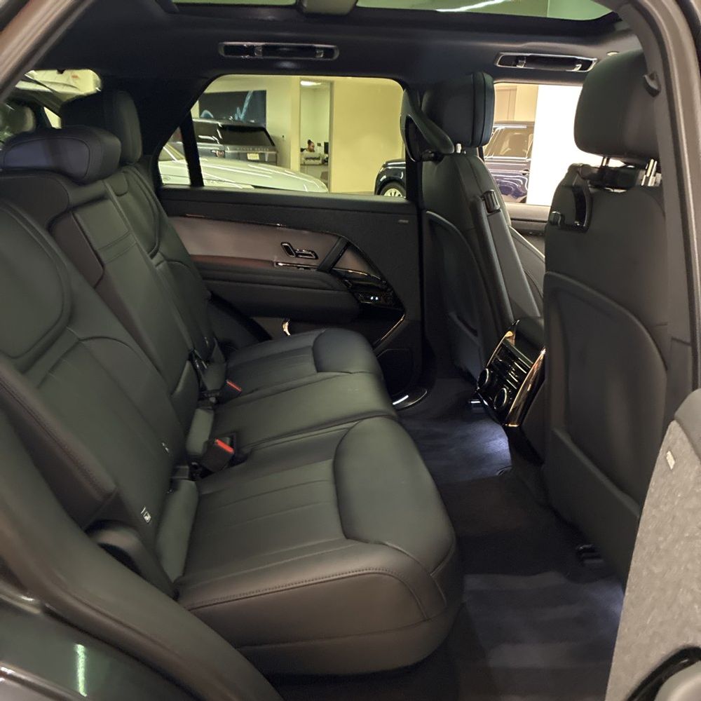 2025 Land Rover Range Rover Sport P460e Dynamic SE
