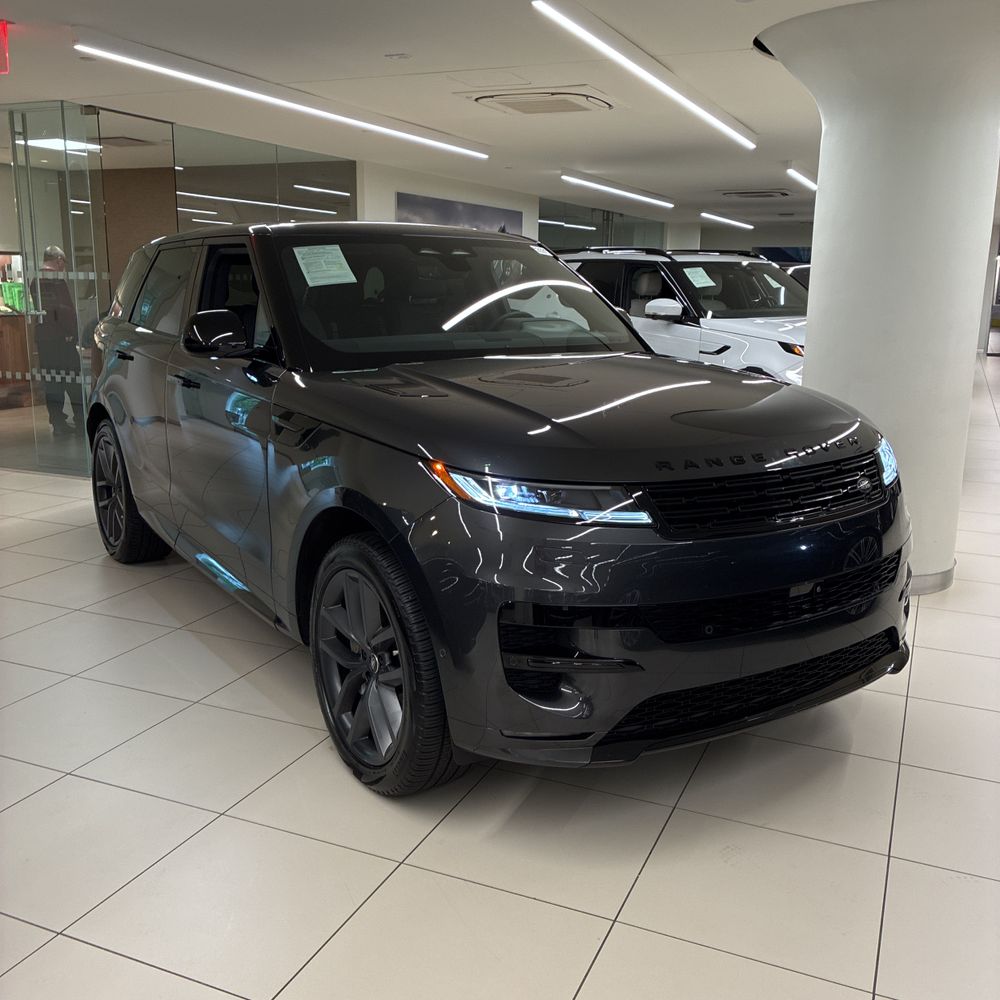 2025 Land Rover Range Rover Sport P460e Dynamic SE