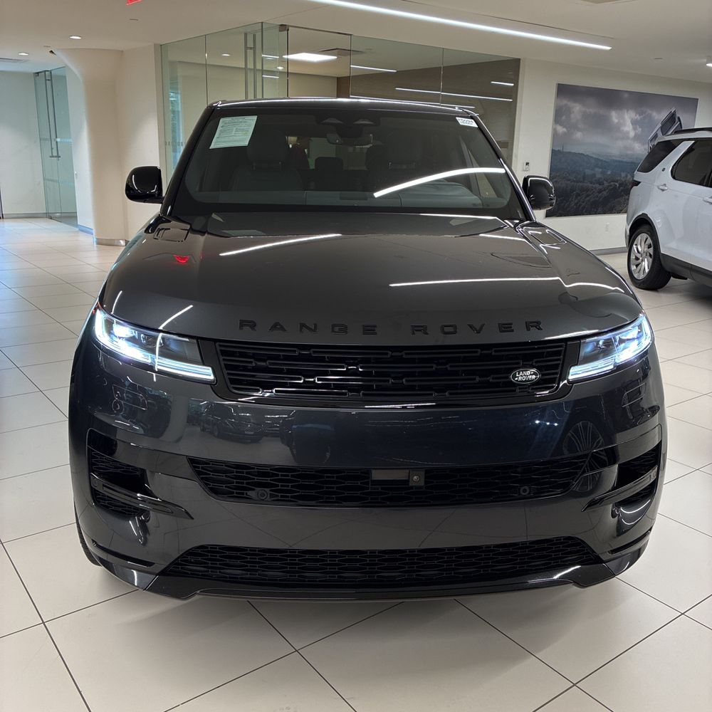 2025 Land Rover Range Rover Sport P460e Dynamic SE