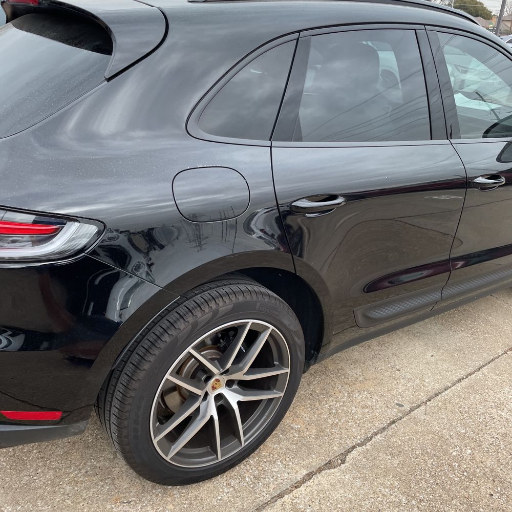 2024 Porsche Macan Base