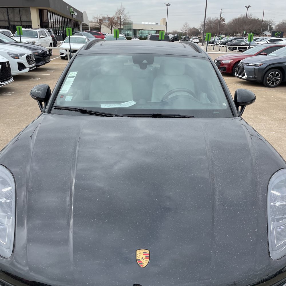 2024 Porsche Macan Base