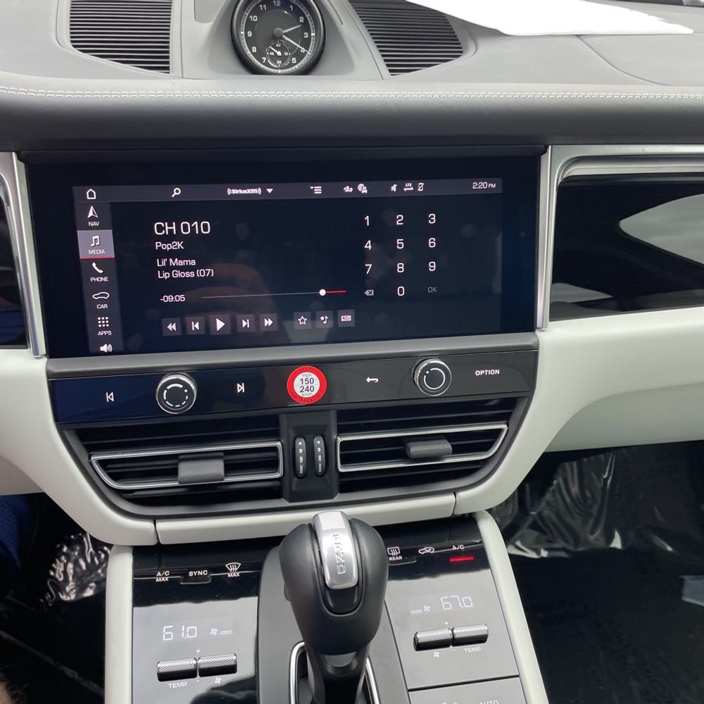 2024 Porsche Macan Base