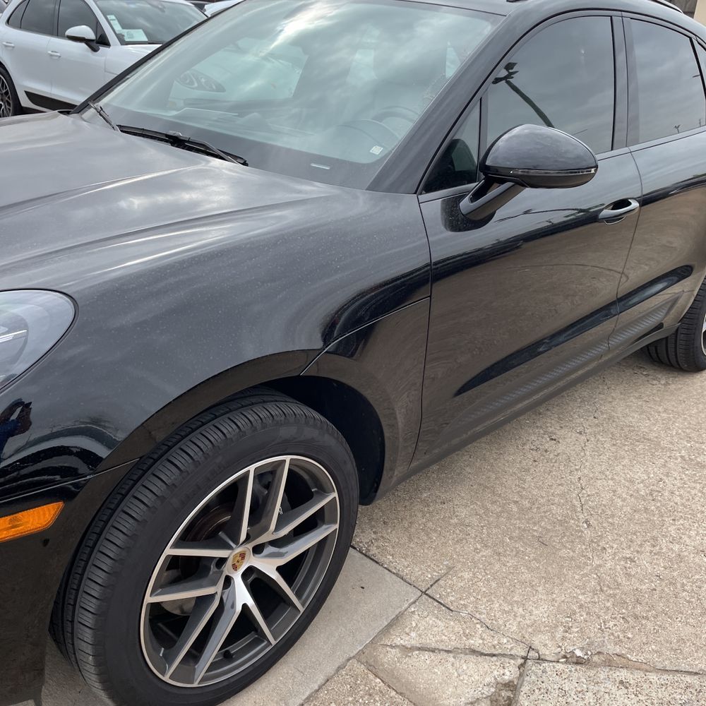 2024 Porsche Macan Base
